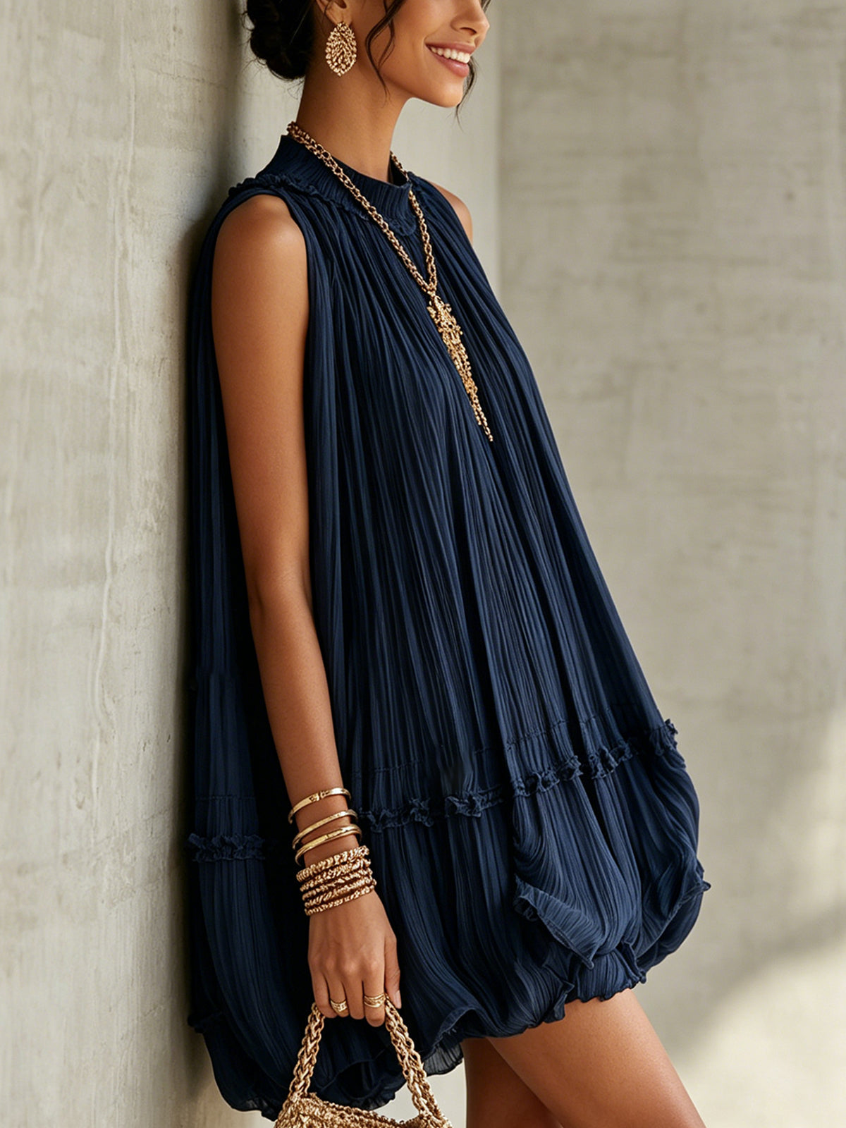 Ludovica - Vestito mini in chiffon blu navy con volant e scollo halterneck